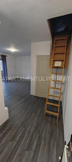 OPORTUMITATE ! APARTAMENT cu suprafata totala de 80 mp  - 3