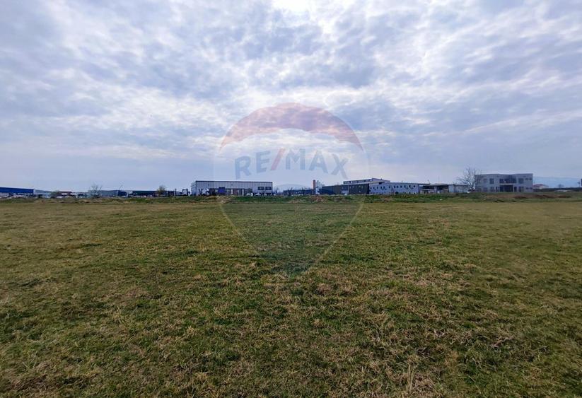 Teren de vanzare zona industriala Sura Mica