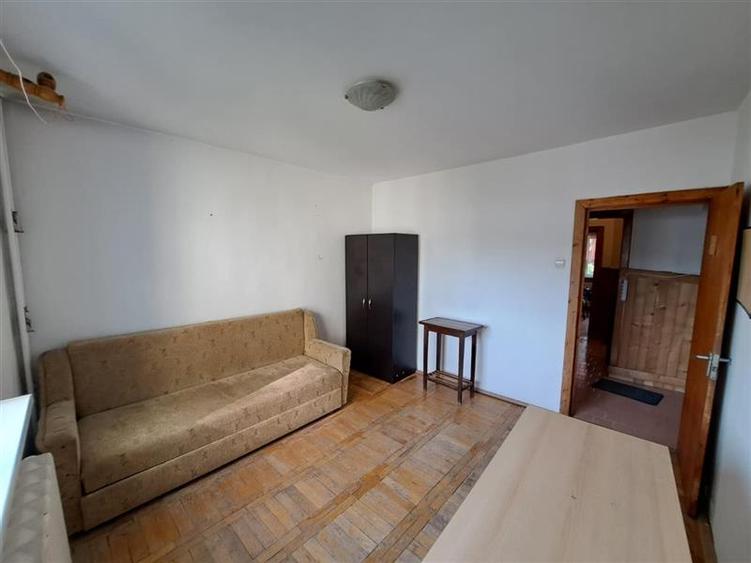 Apartament cu 3 camere, 76 mp utili, situat in cartierul Manastur!