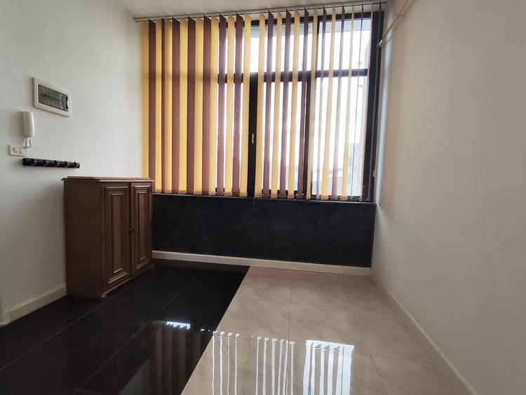APARTAMENT 3 CAMERE ZONA SINAIA