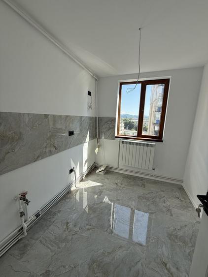Apartament 3 camere renovat ca la carte zona OMV Campina