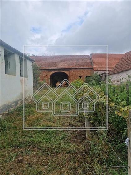 Casa individuala cu gradina, teren 1278 mp, sat Ludos, jud Sibiu