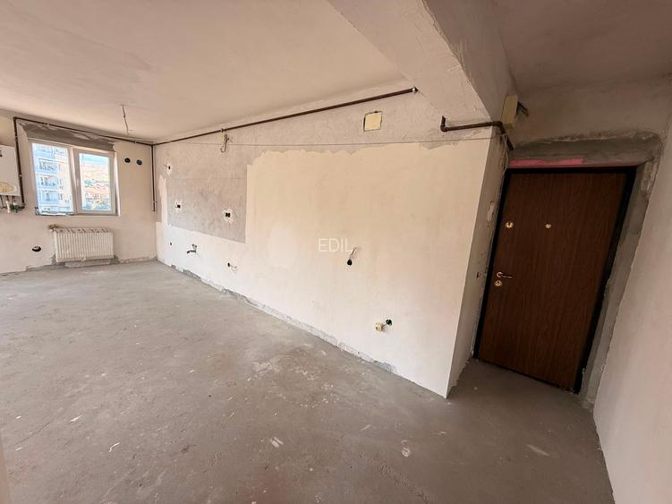 Apartament 2 camere semidecomandat zona Florilor - 6