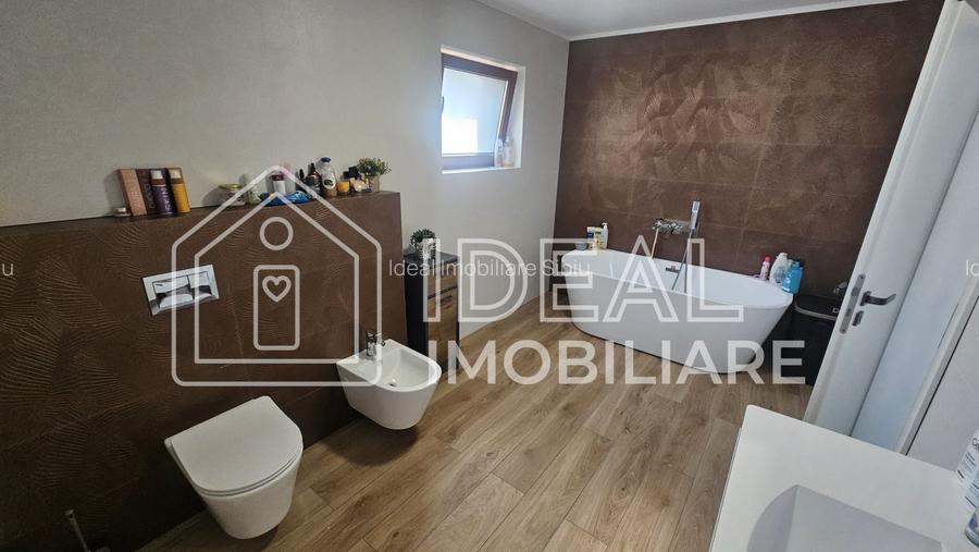 Casă individuală cu 4 camere, complet mobilata, in Cartierul Tineretului - 16