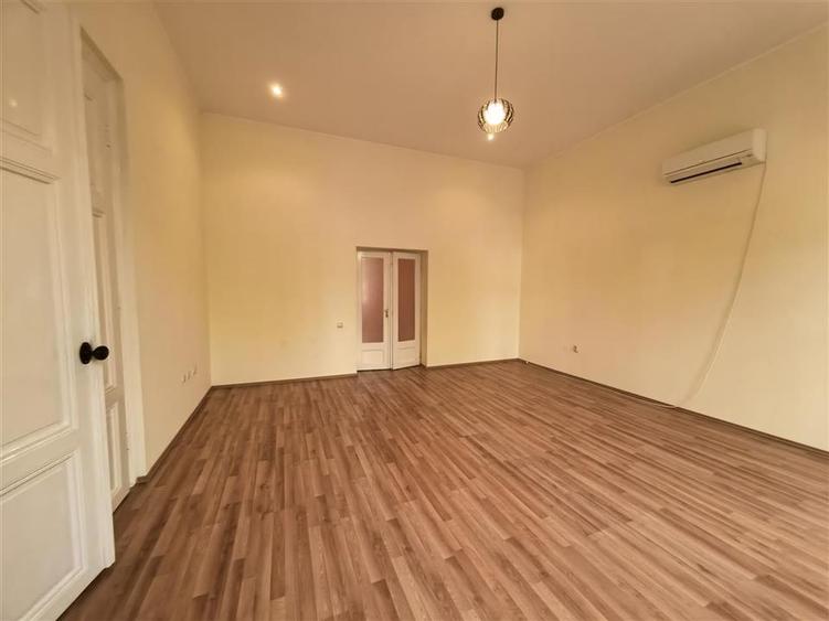 Apart 3 camere etaj 1 la KM 0 - Primaria Arad