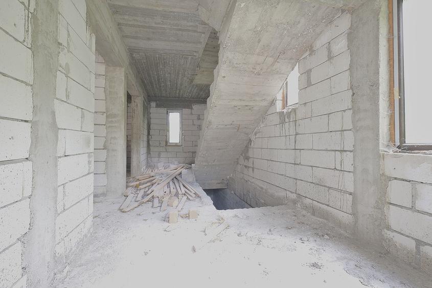 CHEIA - VALEA POPII, Vila structurata pe S+P+E+M, achizitie posibila si in rate