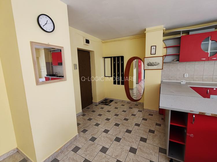 Apartament 2 camere confort sporit intrare Racadau