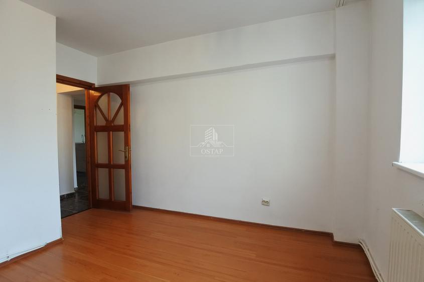 Energiei-3 camere decomandate-2 băi-etajul 3-centrală proprie