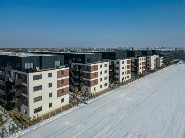 Apartament de 3 camere cu mutare imediată - Pădurea Băneasa - Grădina proprie