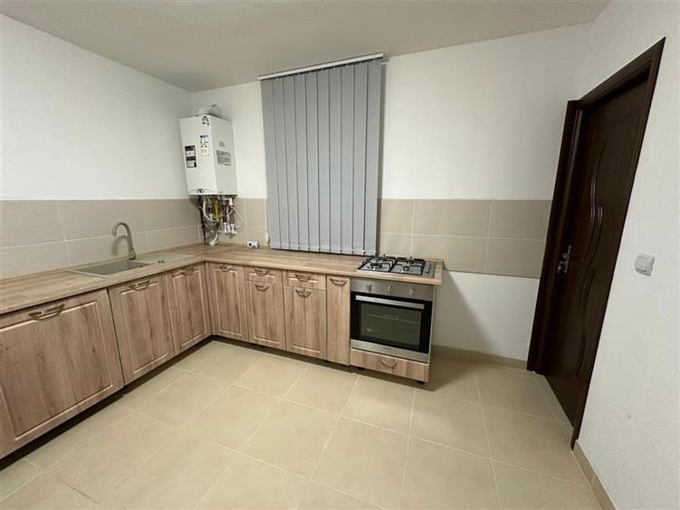 Apartament cu doua camere, mobilat si utilat, loc de parcare inclus , Cristesti,
