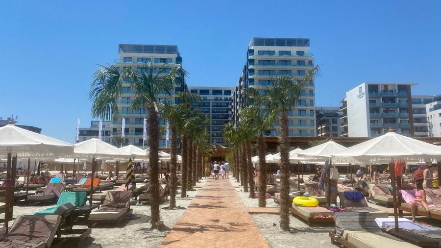 Studio elegant in Azimuth Mamaia Nord – prima linie la mare
