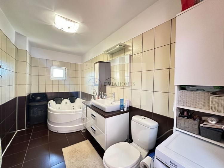Duplex finisat cu garaj și 3 parcări - Bună Ziua