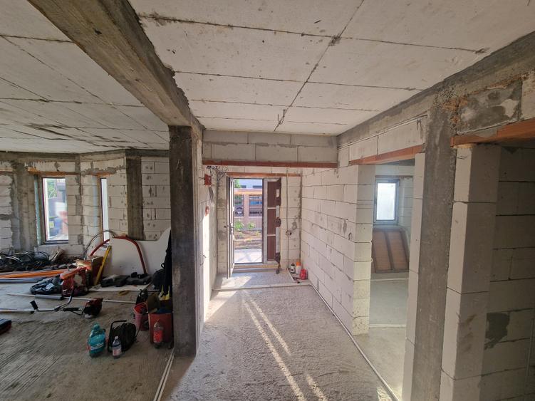 Casa P+M cu placa turnata, 5camere constructie deosebita -178.000euro