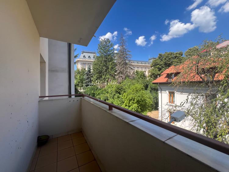 Spatiu birou - 4 camere - inchiriere - Mitropolie-Piata Unirii