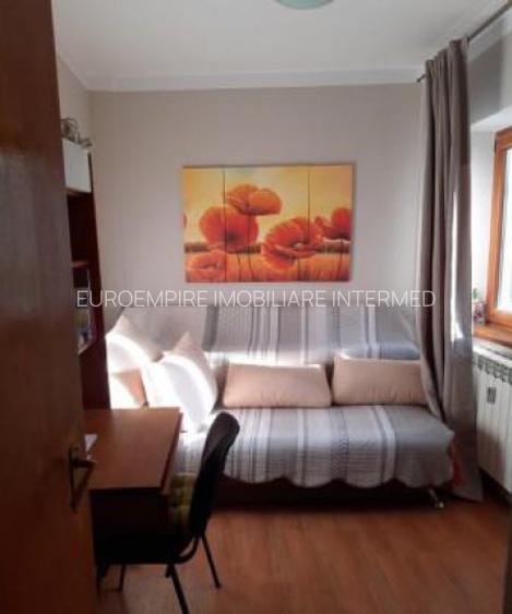 Apartament 3 camere de vanzare zona Centru - 8