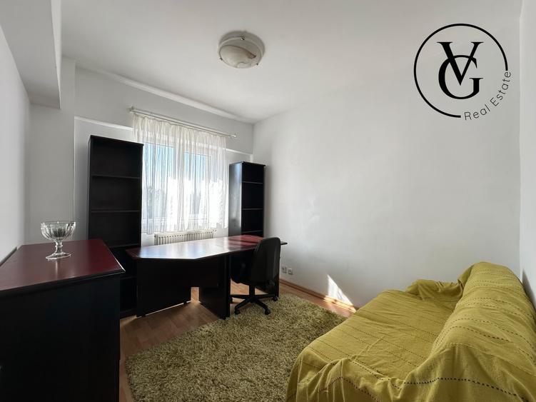 Apartament decomandat 4 camere - Casa de Cultura - termen lung