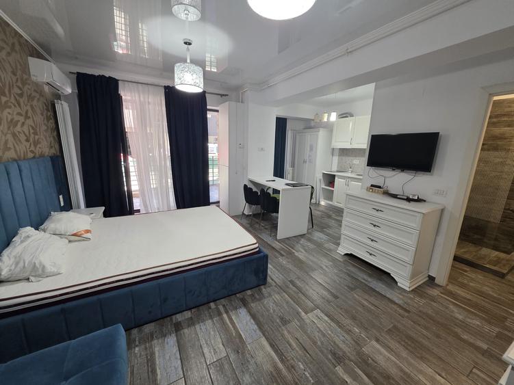 Studio prima linie la mare, zona club Azimuth 85000 euro