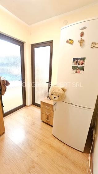 Apartament 2 camere de vânzare ,Micro 40, L-uri, B-dul Traian Vuia, 52.000 Euro