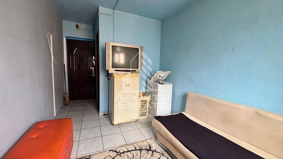 Garsoniera de vanzare in zona Girocului, Timisoara