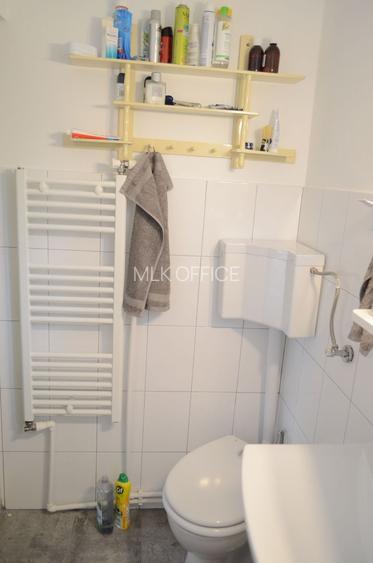 Casa renovata la tara complet -mobilata si utilata - 13