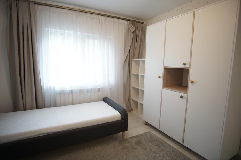 Timpuri Noi Nerva Traian 3 Camere Lux Loc Parcare Contract ANAF Renovat recent
