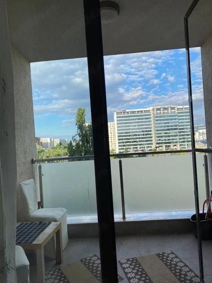 Garsoniera | Centrala proprie | Proximitate metrou | Lujerului