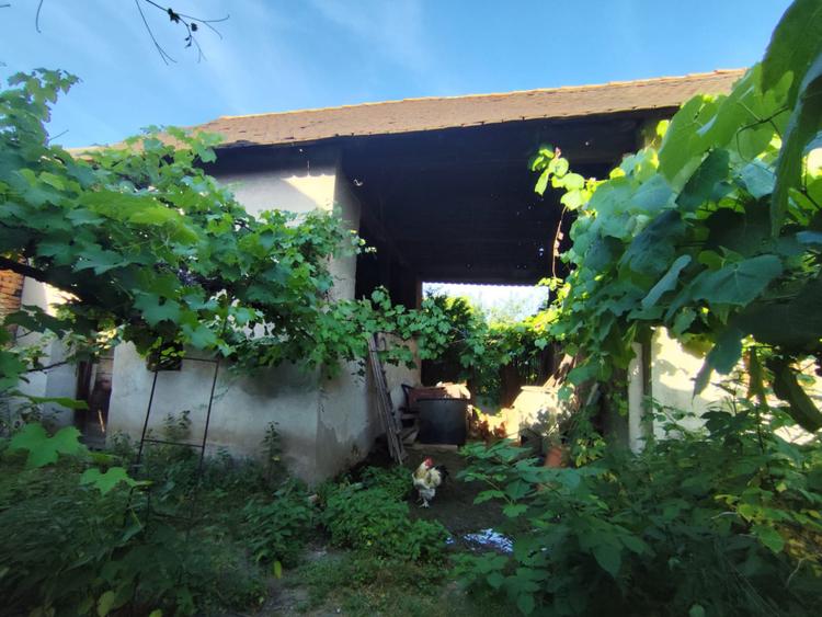 Casa Individuala 3 camere | 96 mp| zona Petresti