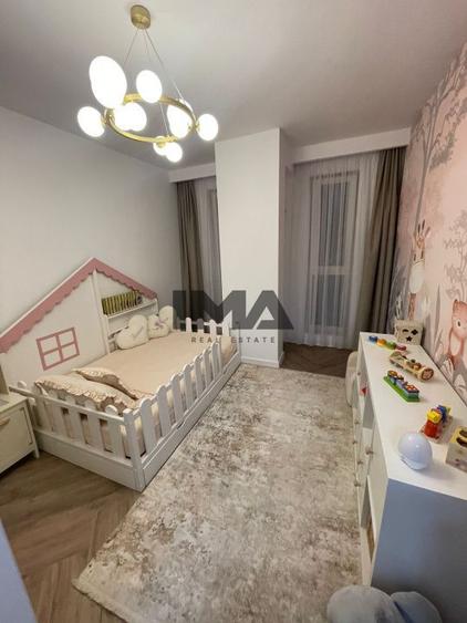 Apartament cu 3 camere, lux, zona Fsega