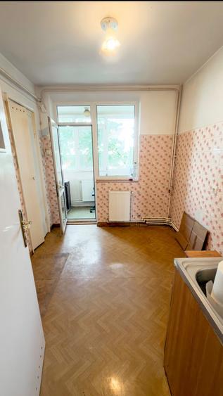 Apartament cu 3 camere decomandat | Tiglina 2 | B-uri | etaj 3/4