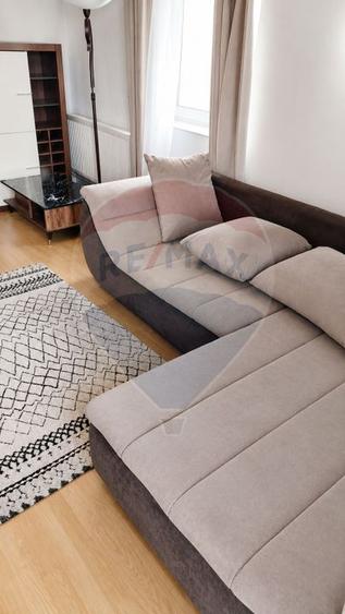 Apartament 2 camere, Universitate, metrou 20 m, mobilier MDF
