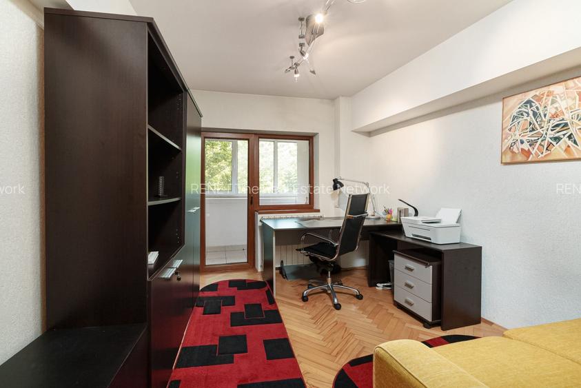Bulevardul Unirii, apartament cu 4 camere, COMISION 0 - 13
