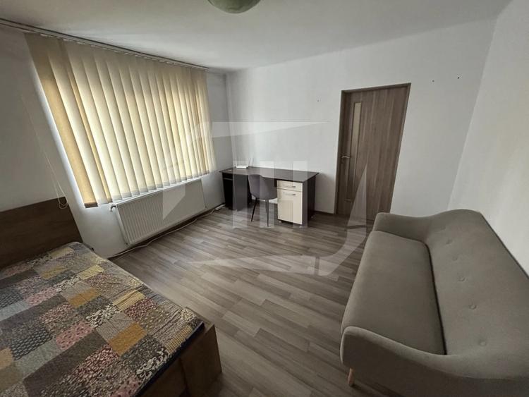 Apartament 2 camere I zona strazii Paris