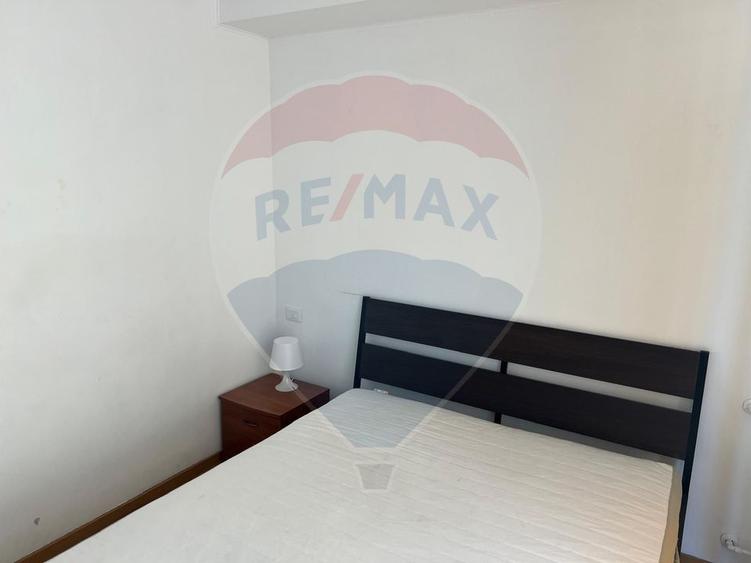 INCHIRIERE Apartament cu 3 camere tip duplex in zona Nordului