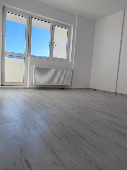 Garsoniera Mega Spatioasa 40 mpu la doar 5 min metrou M2 Berceni-TVA INCLUS 21%