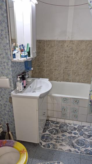 Ocazie! Apartament 3 camere decomandat 79.500 euro. (cod E5)
