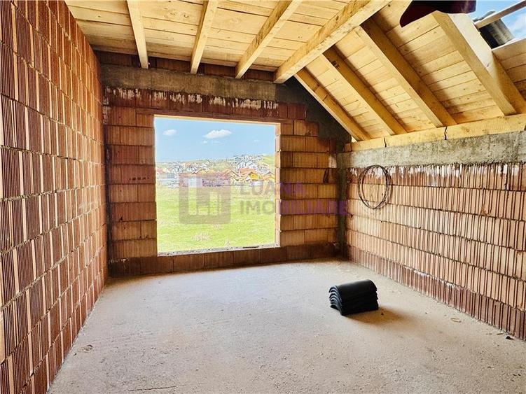 Casa individuala NOUA | 5 camere | Sura Mare | teren 340 mp