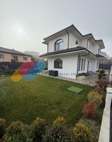 Casă modernă, 5 camere, teren 400mp–Dezmir