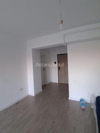 Persoană fizică, vând apartament cu o cameră  - 7
