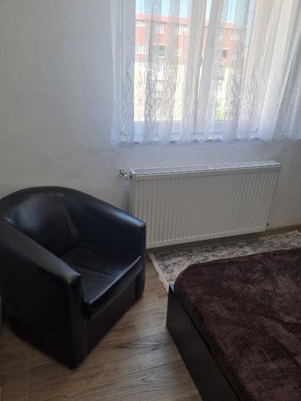 Inchiriez Apartament 2 camere semidecomandat ,sibiu,mihai viteazu