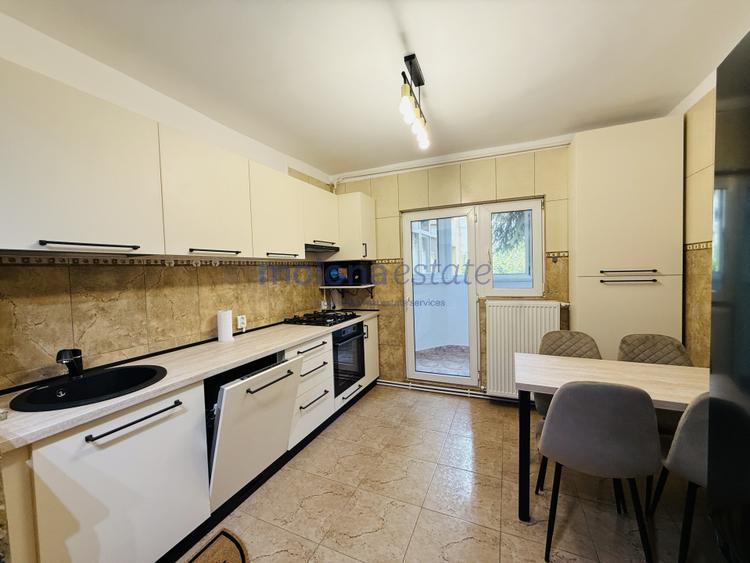 Apartament 3 camere, decomandat la prima închiriere!
