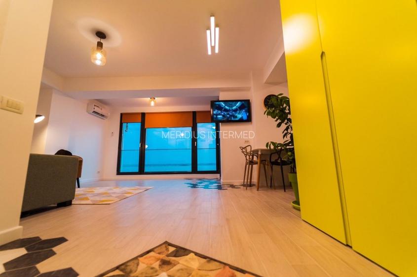 Garsonieră modernă de închiriat – Mamaia, zona Butoaie, vedere frontală la lac - 13
