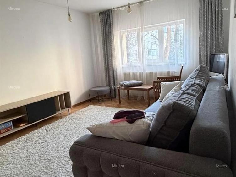 Apartament 3 camere, decomandat, Obcini