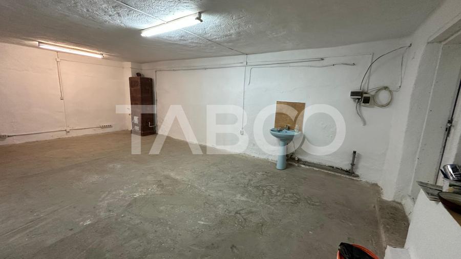 Spatiu comercial de inchiriat doua incaperi de 110 mpu zona Turnisor