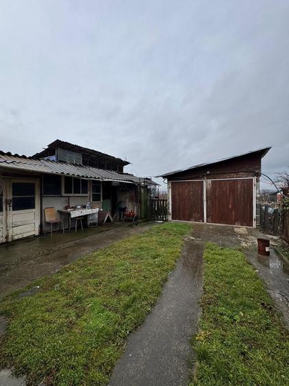 Casa de vanzare zona Sacadat