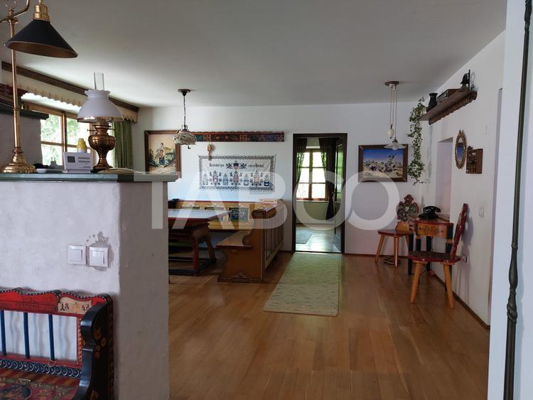 Casa saseasca P+1E+M 216 mpu curte libera 175 mp Cisnadioara