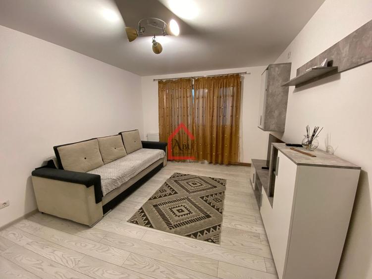 Apartament cu 3 camere, Renovat, Totul nou