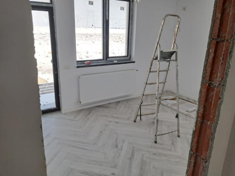 Doua vile DUPLEX Domnesti
