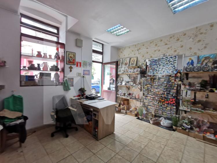 SPATIU COMERCIAL IN CENTRU