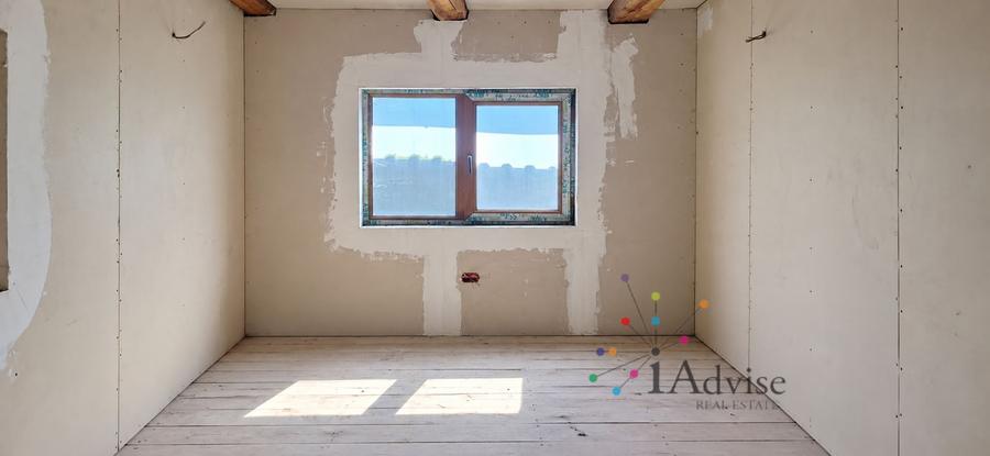 Casa generoasă în Bran–Șimon | pârâu și priveliște deosebită