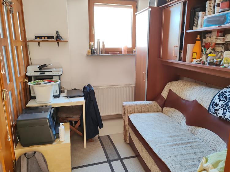 Apartament 3 camere in casa zona Central